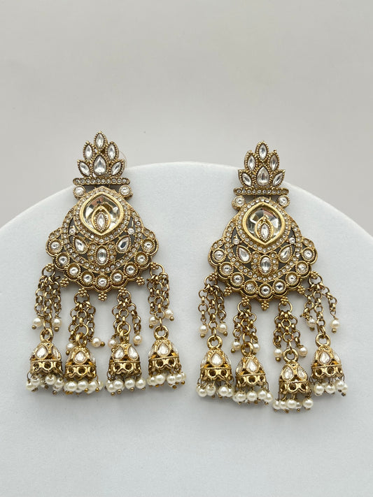 Manaswini White Line Dangling Earring