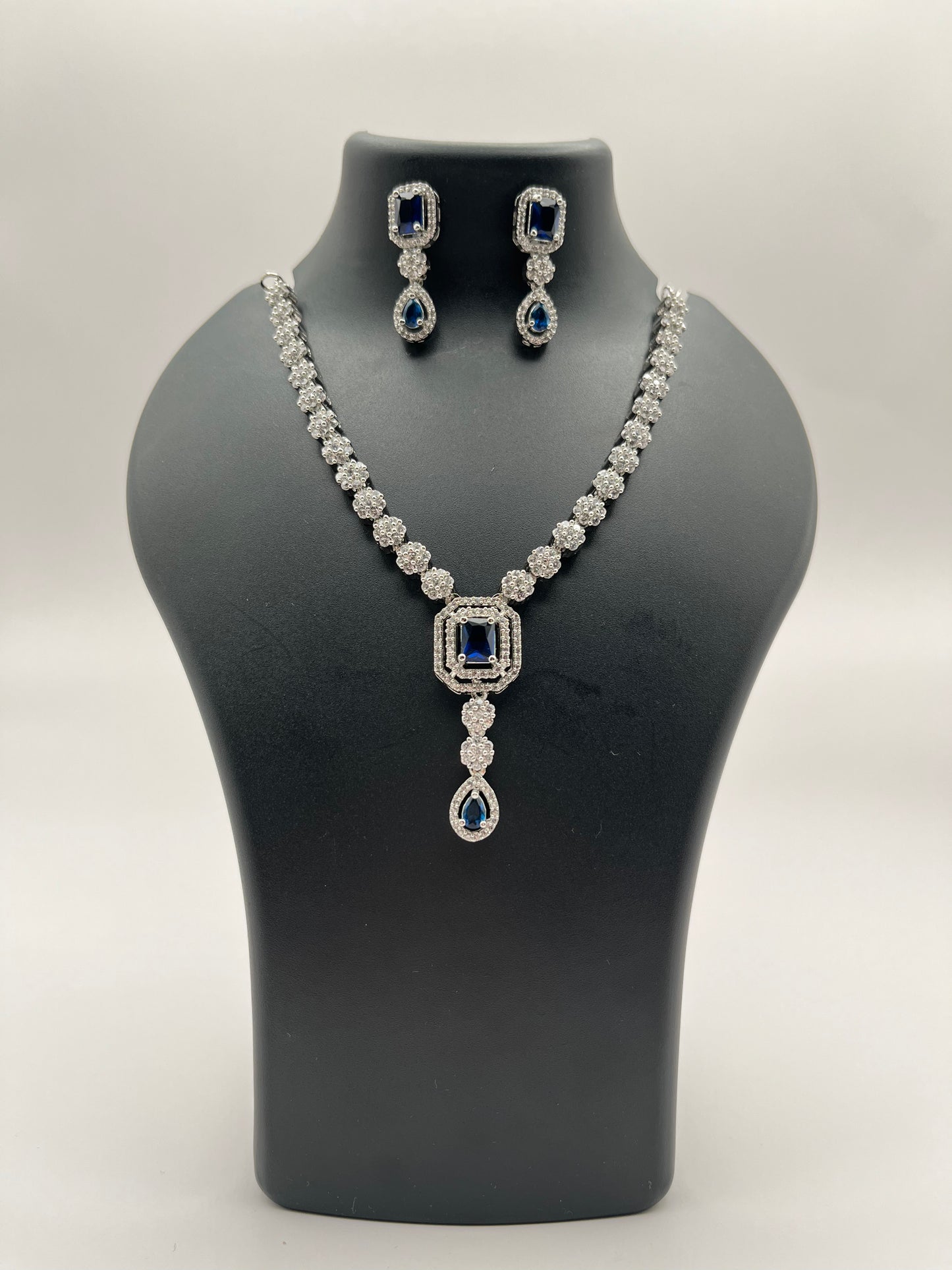 Garnet Radiant Stone Sapphire Necklace Set