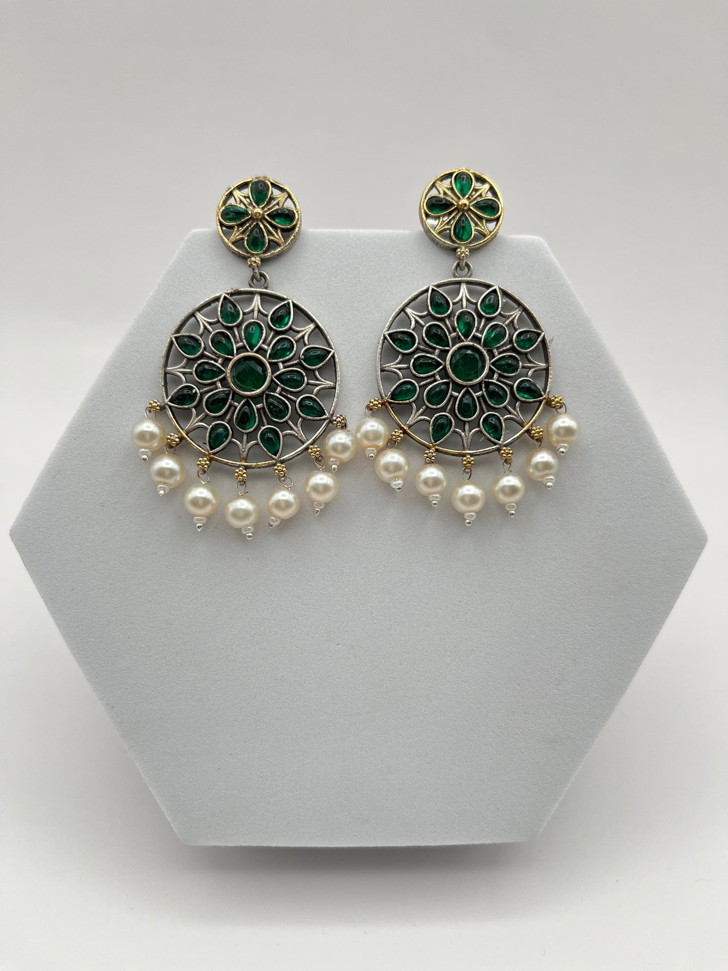 Samaira White Dual Tone Chandbali