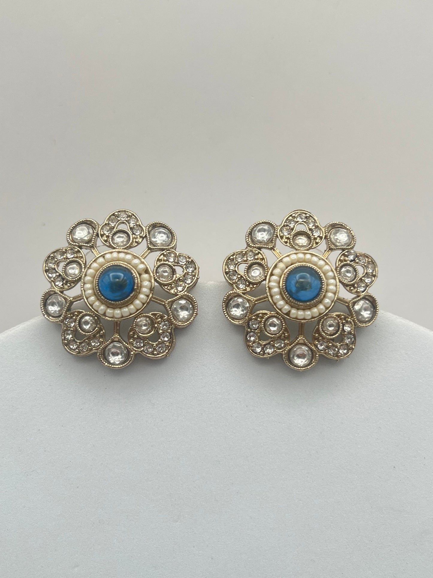 Ashvika Flower shape Sapphire Studs