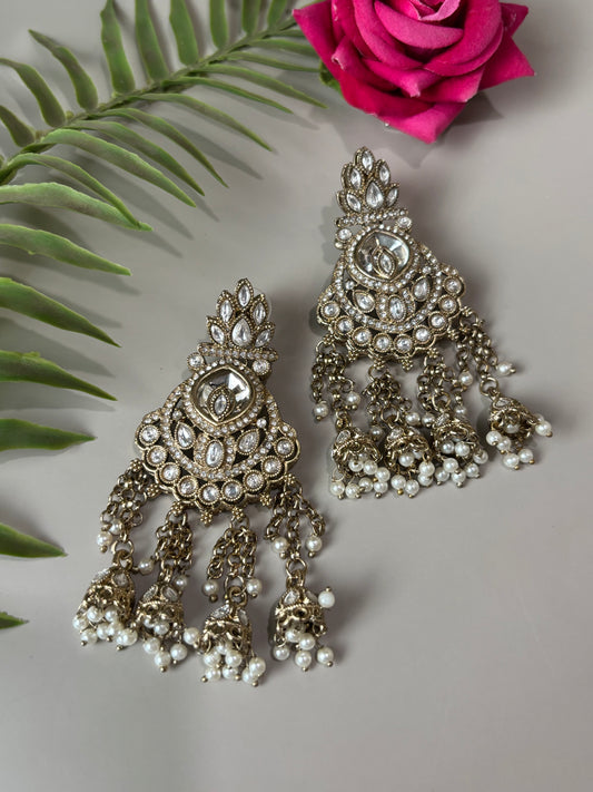 Manaswini White Line Dangling Earring