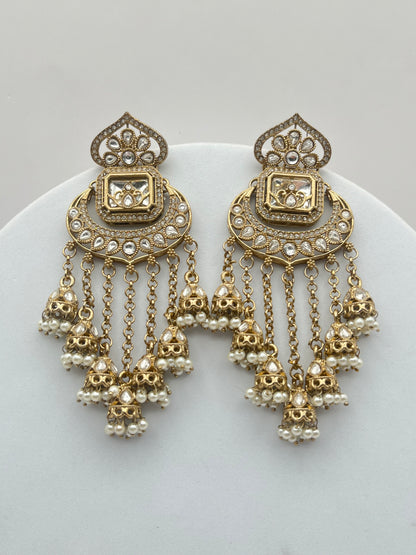 Vaishali Minar Shape White Kundan with line dangling Earring