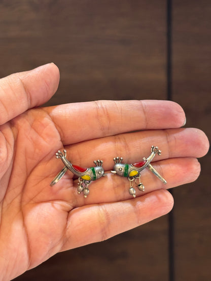 Myra Parrot Oxidized Earring