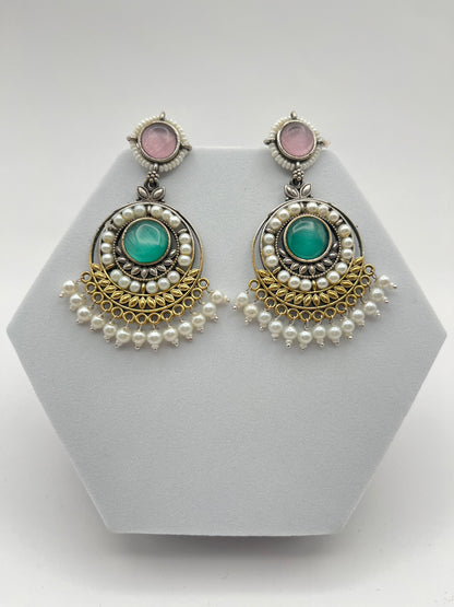 Priyali Sea Green & Pink Pearl Chandbali