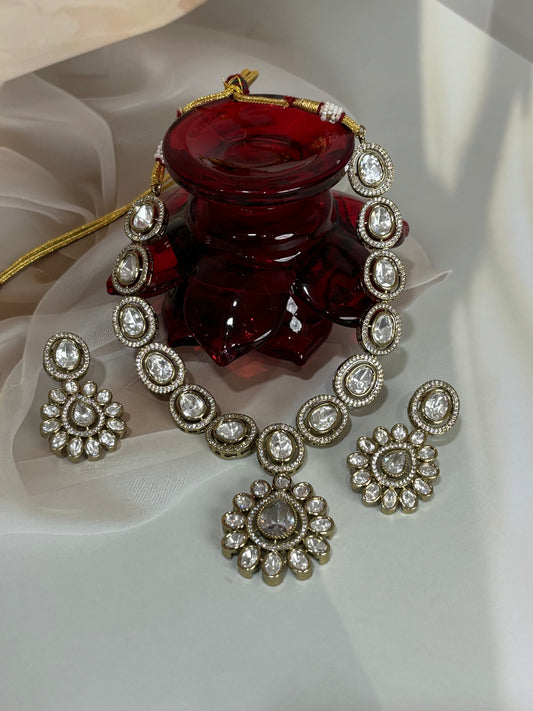 Navya White Kundan Necklace Set