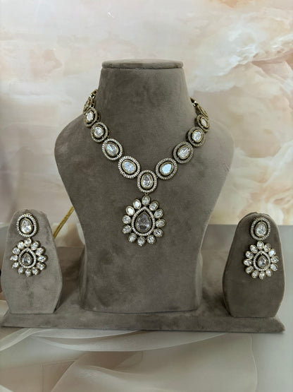 Navya White Kundan Necklace Set