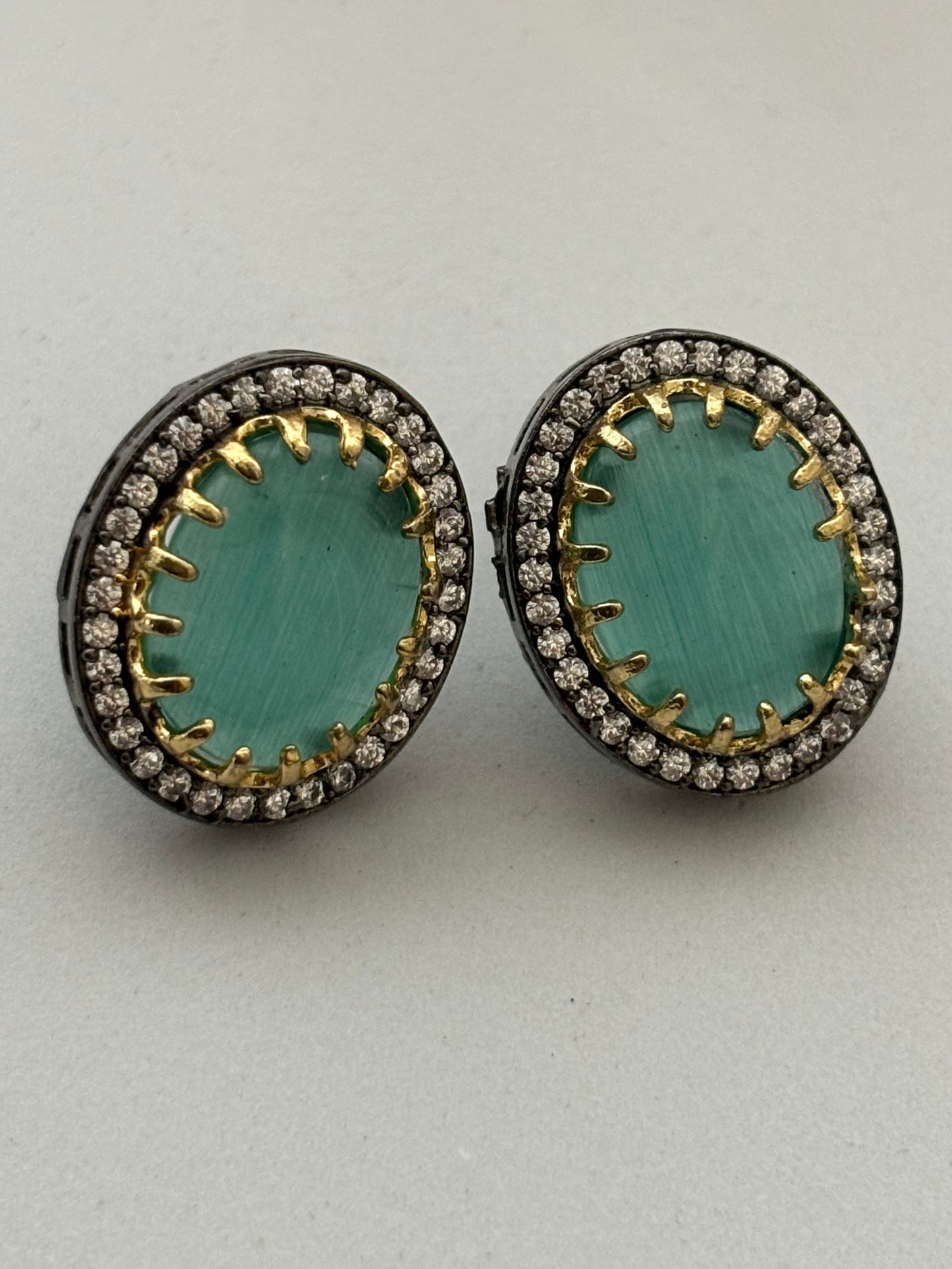 Pastel Green Engraved Diamond Earrings