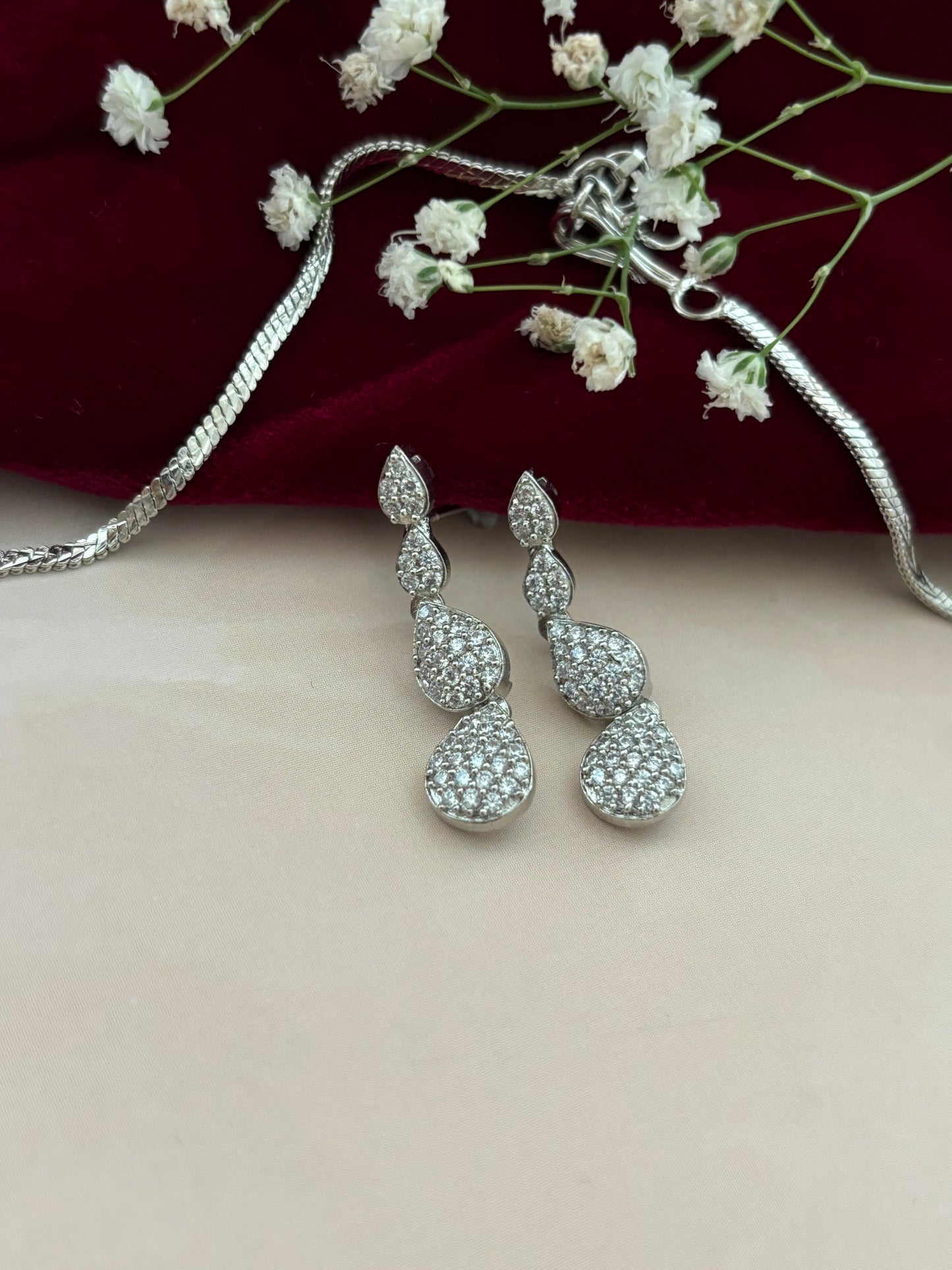 Clara Leaves AD Necklace Set