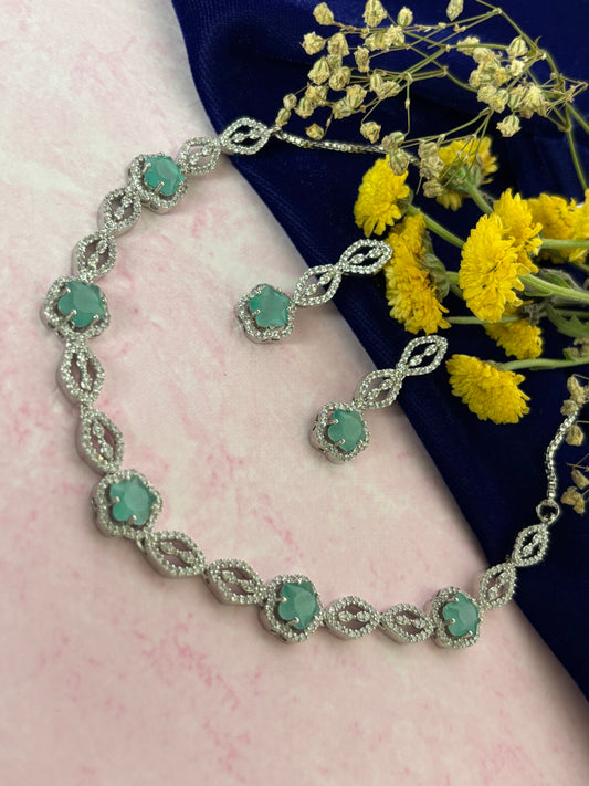 Anya Sea Green Delicate Necklace Set