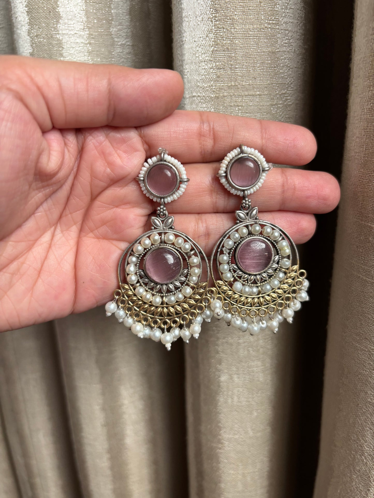 Priyali Pink Pearl Chandbali