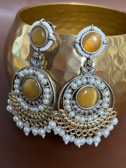 Priyali Yellow Pearl Chandbali