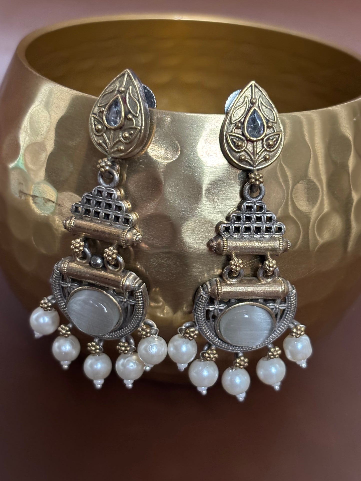 Yuvani Grey Dual Tone Earrings