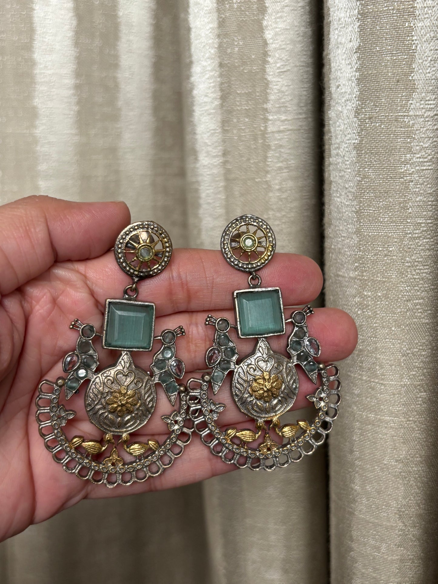 Jhanvi Sea Green Stone Dual Tone Earring