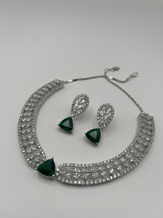 Naomi Emerald Stone Diamond Choker