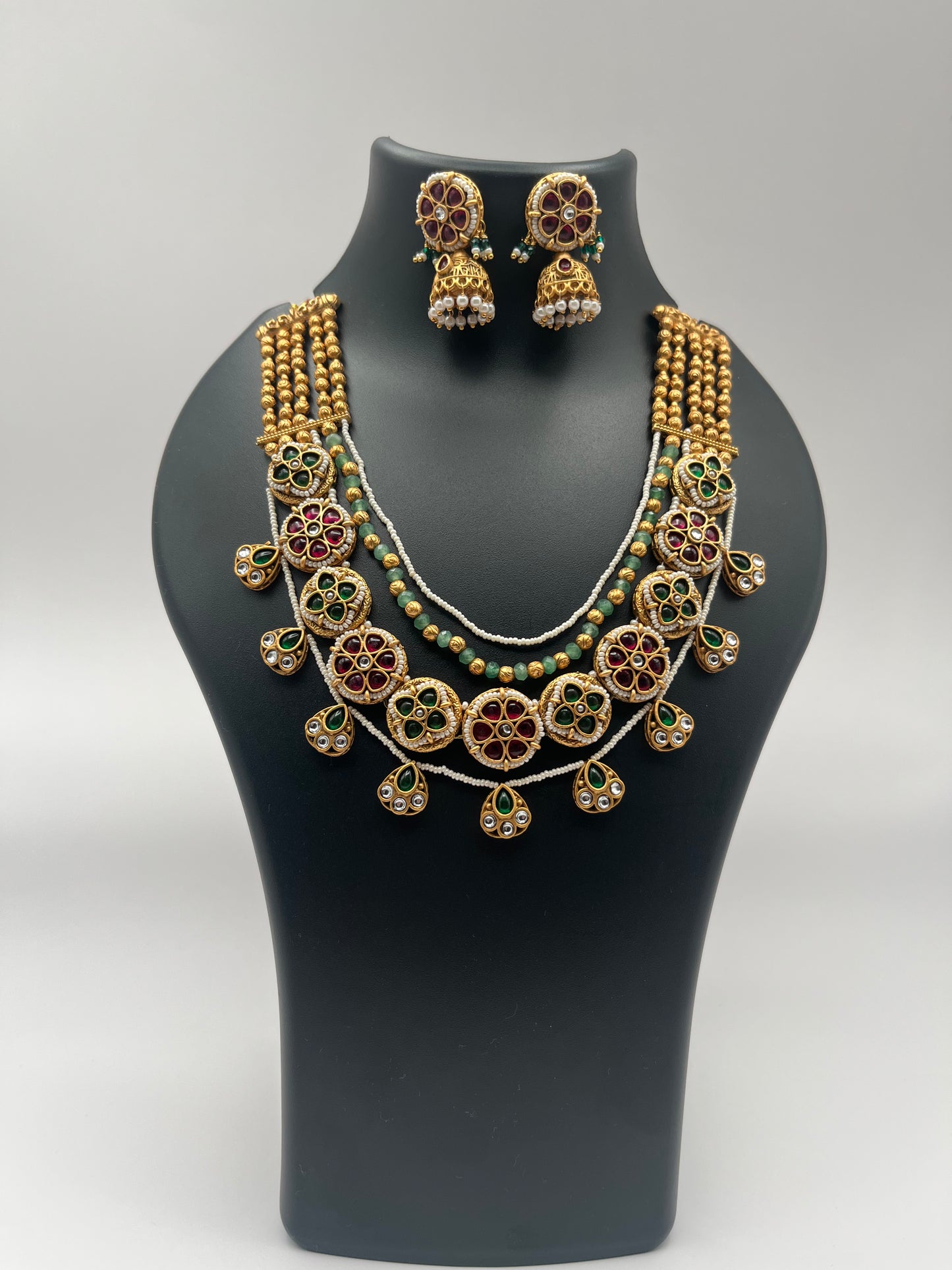 Vamika Red & Green Rajwadi Necklace